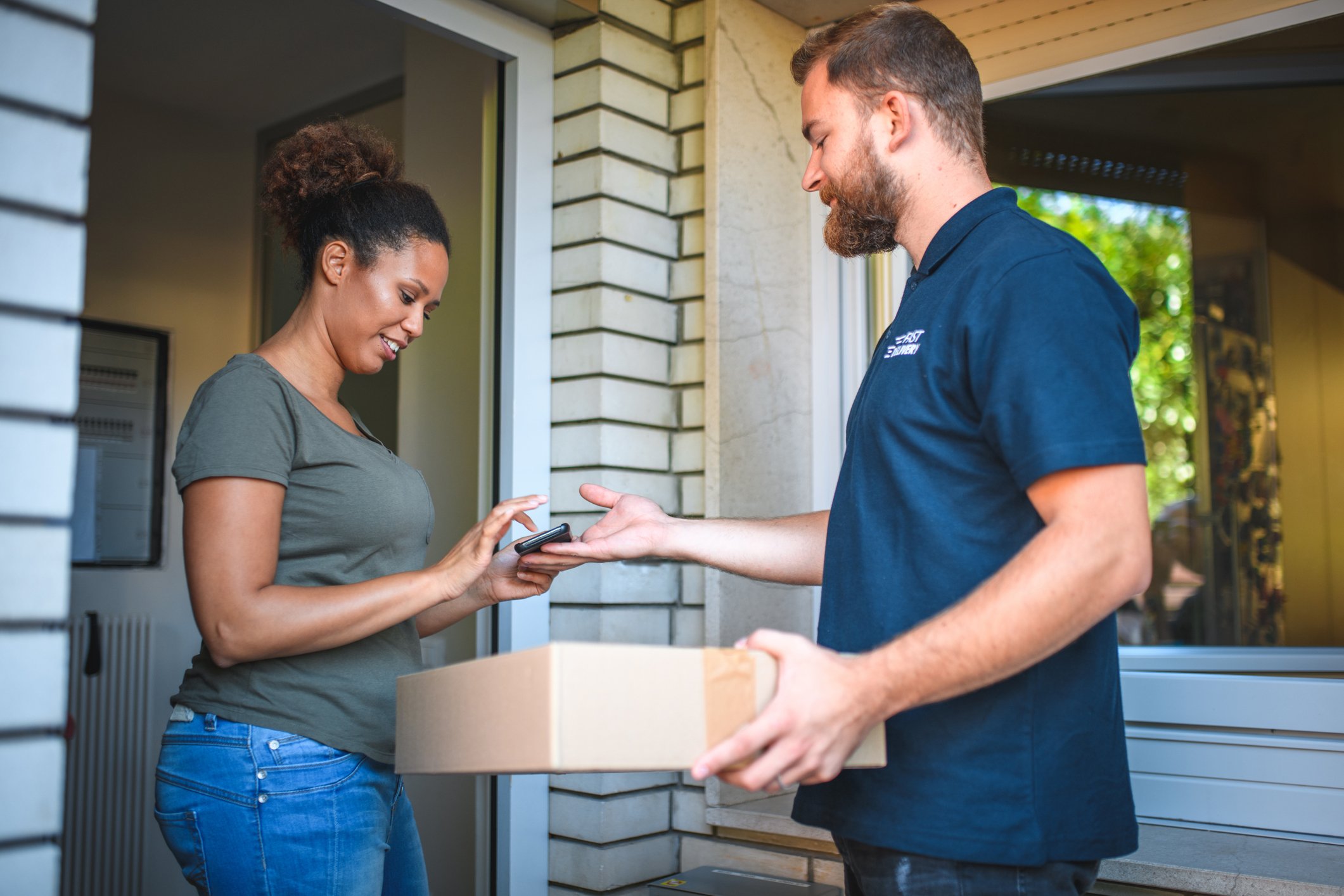 Recorded Delivery FAQs | Signed for Delivery | Parcel2Go